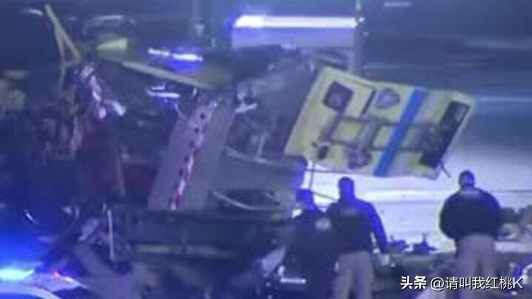 拉瓜迪亚坠机事故：空中交通管制员多次在致命飞机相撞前“停止”消防车
两名飞行员在