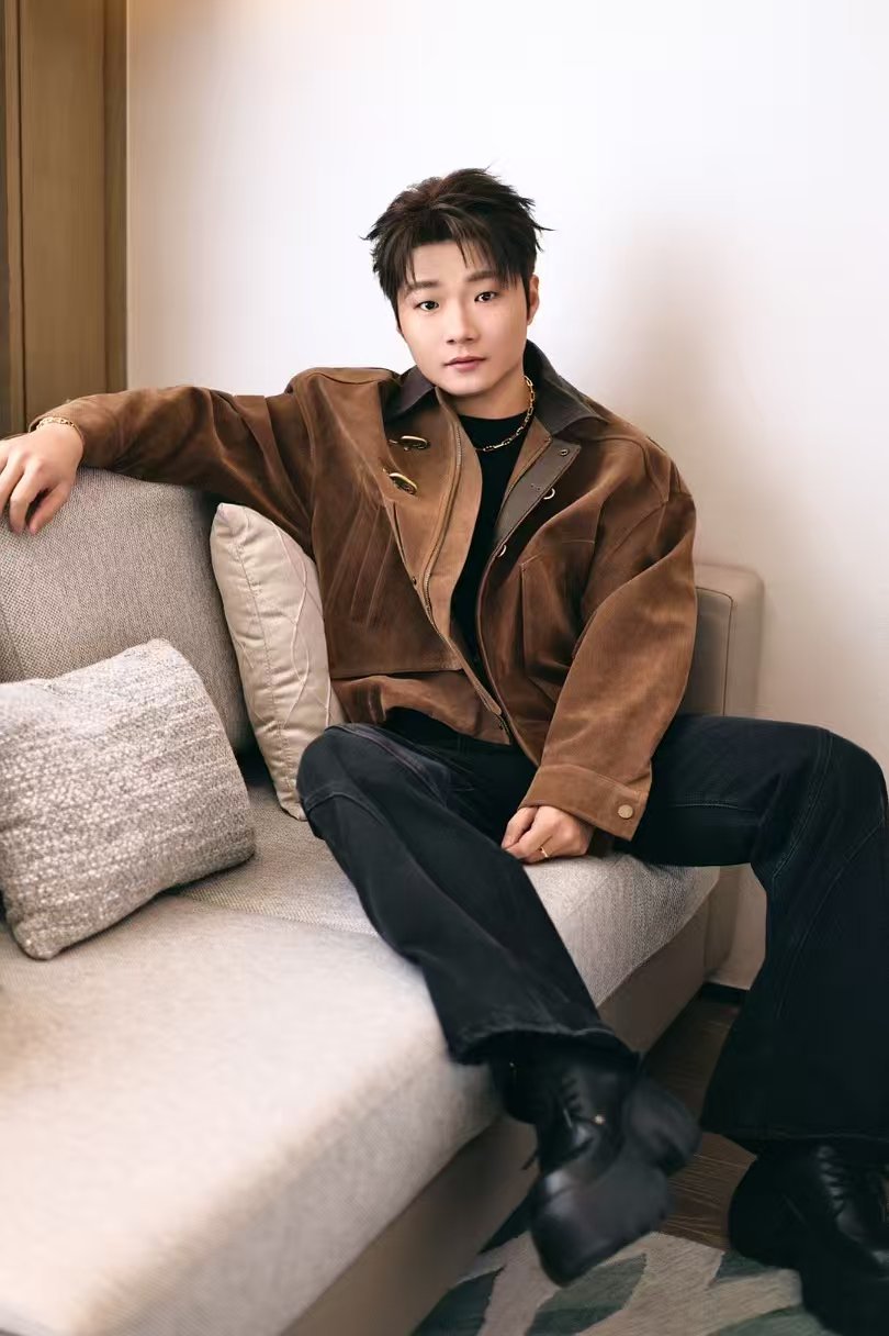 岳云鹏白小白合唱人生路漫漫太戳人了有歌 一首《人生路漫漫》，被岳云鹏和白小白唱活