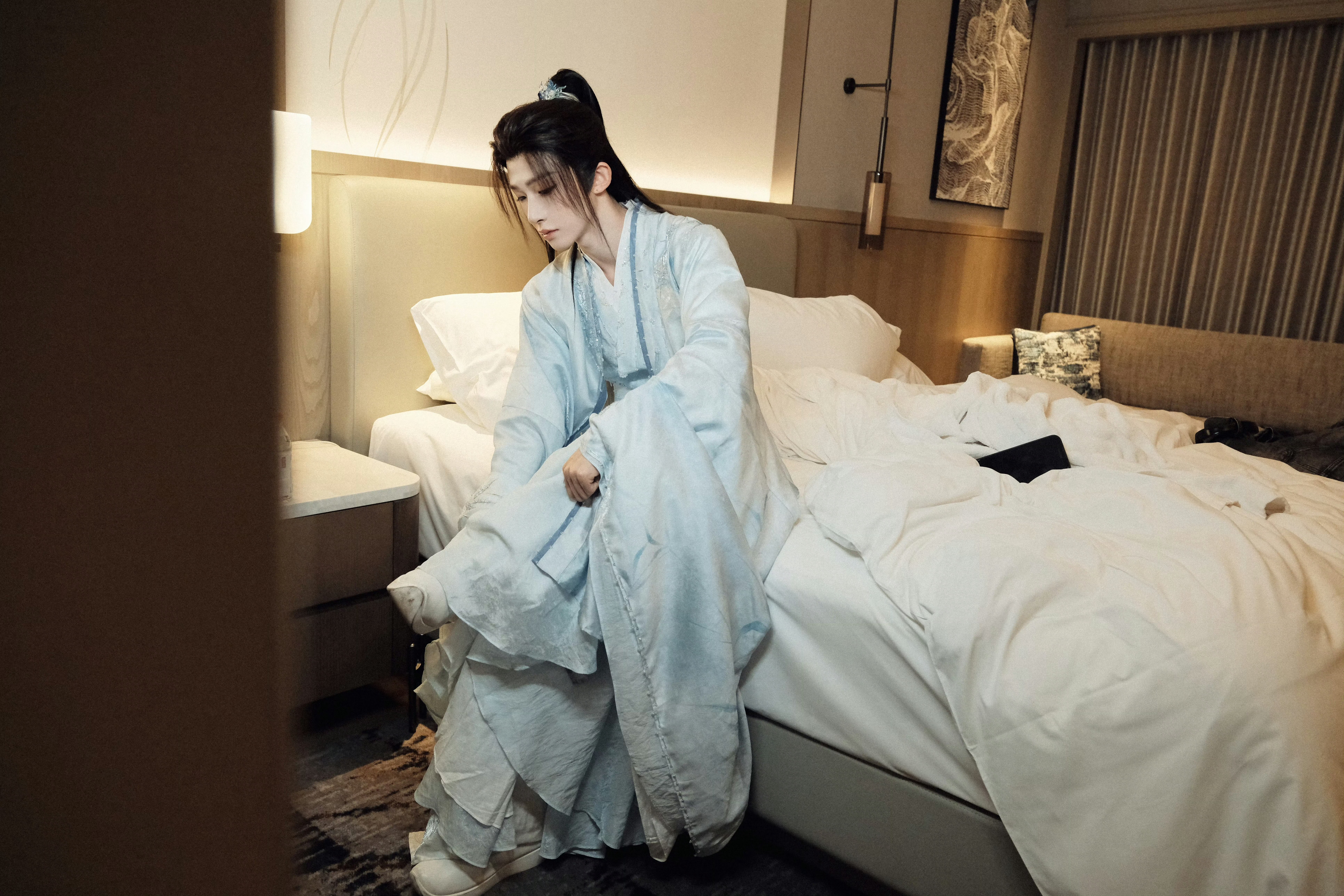 请的像婚庆摄影师 