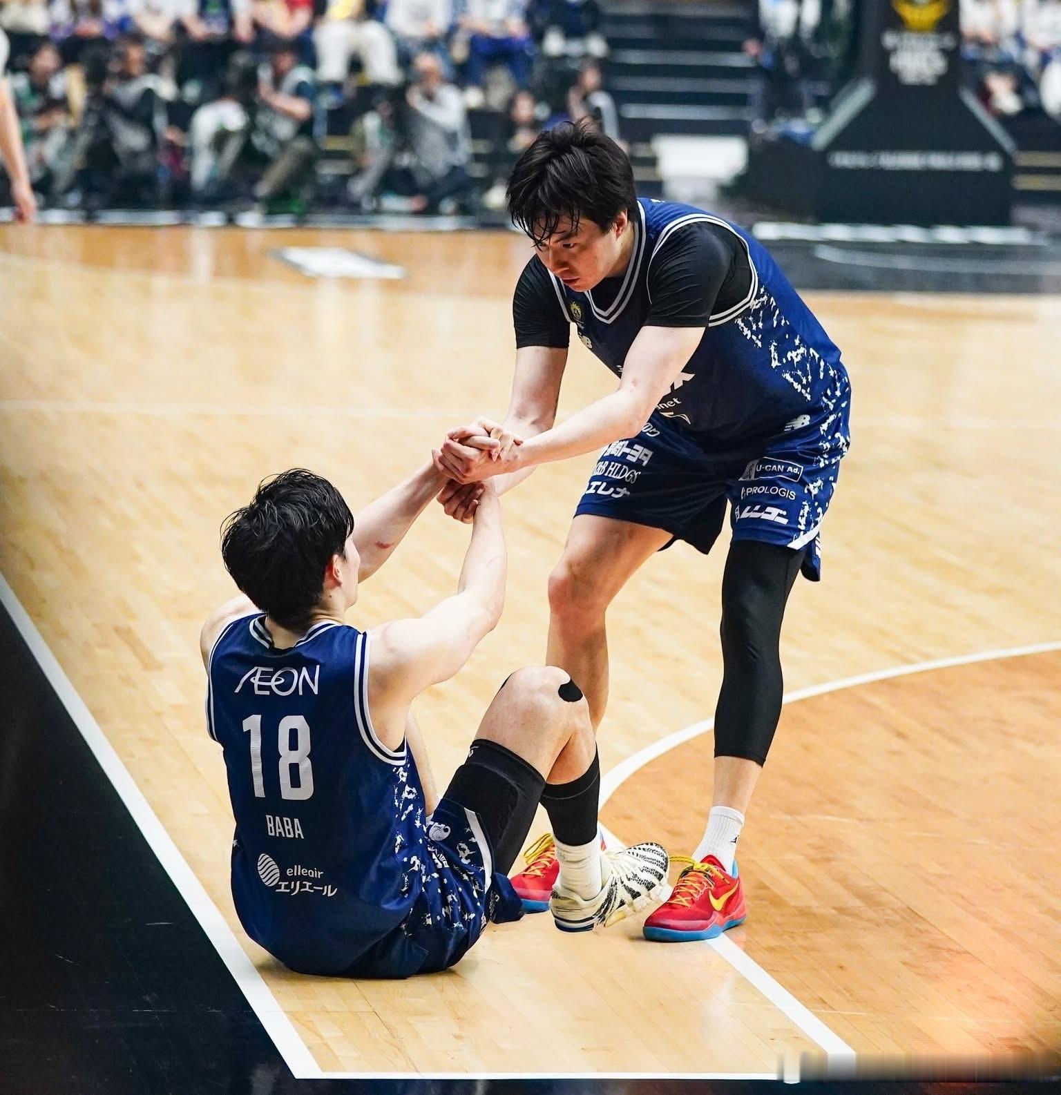 在自己最好的年华，在美国NBA发展联盟，在澳大利亚NBL，打磨技术，挑战自己的上