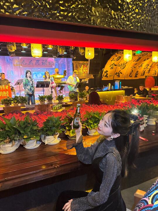 乌鲁木齐新开的！好chill的民谣酒吧！
