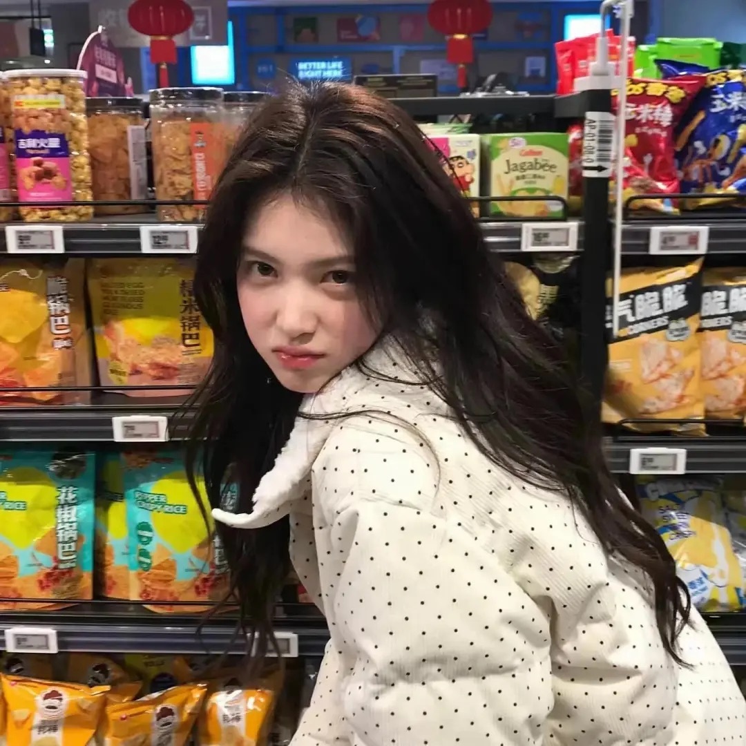 分享一组明媚感女生头像 ​​​
