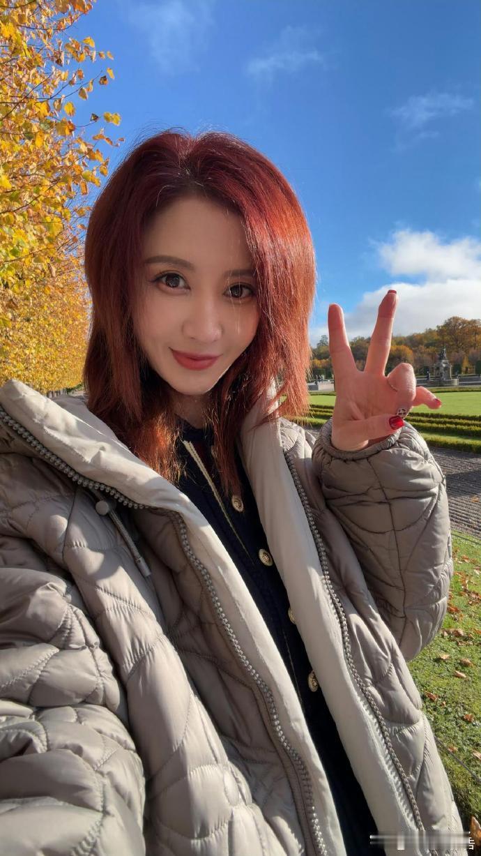 1.张萌最喜欢做的医美项目就是美白，她一直挂在嘴上的一句话就是一白遮百丑，她年初