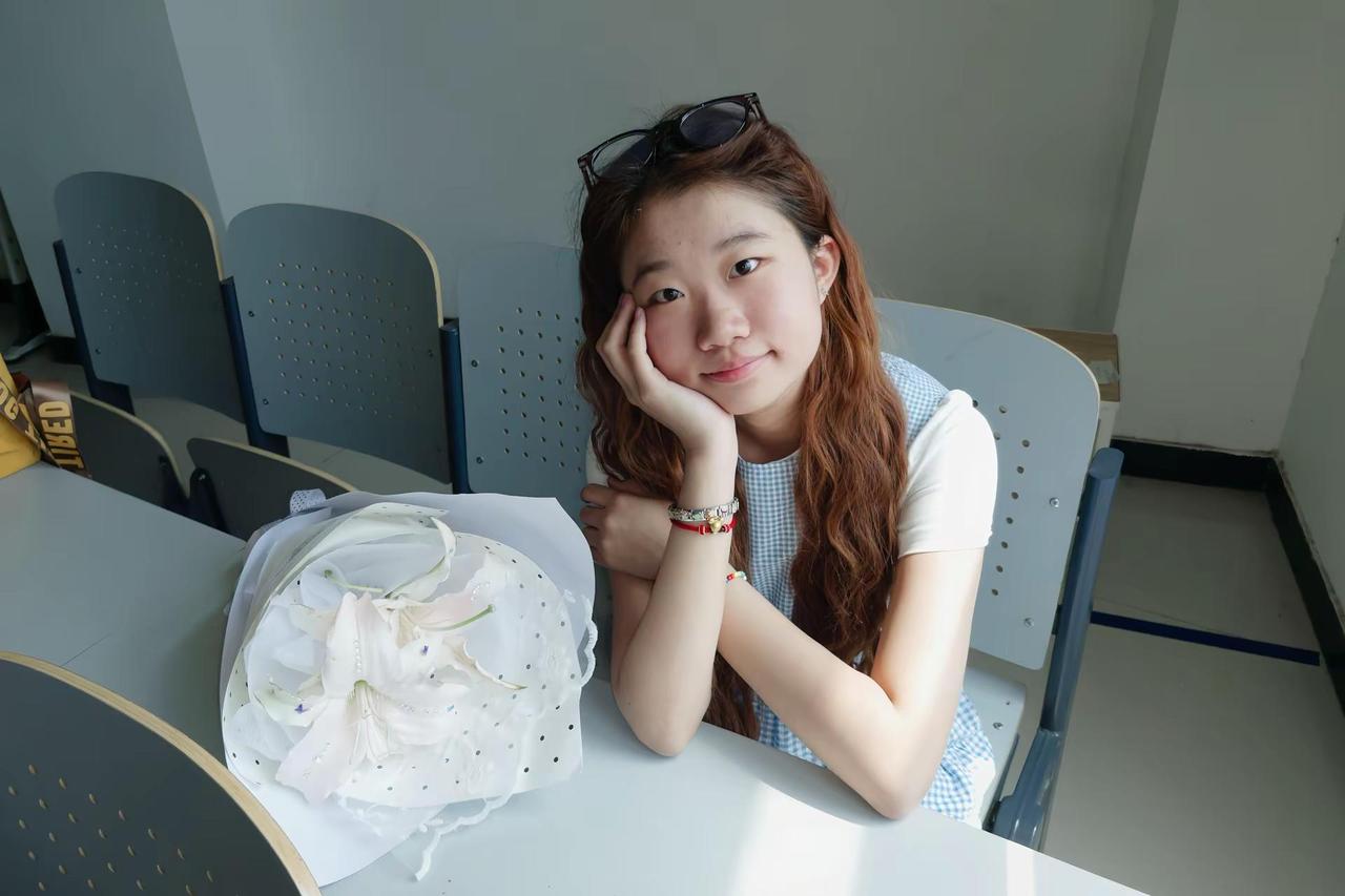 哭包小姐 展信佳 我依然坚信人生而独行