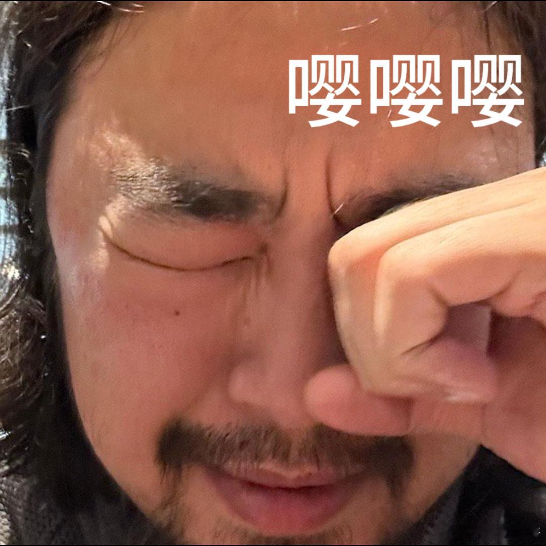 峰哥早茶摔角首秀一招制敌  家人们，看峰哥早茶摔角了没？开场不利，最后却凭借一招