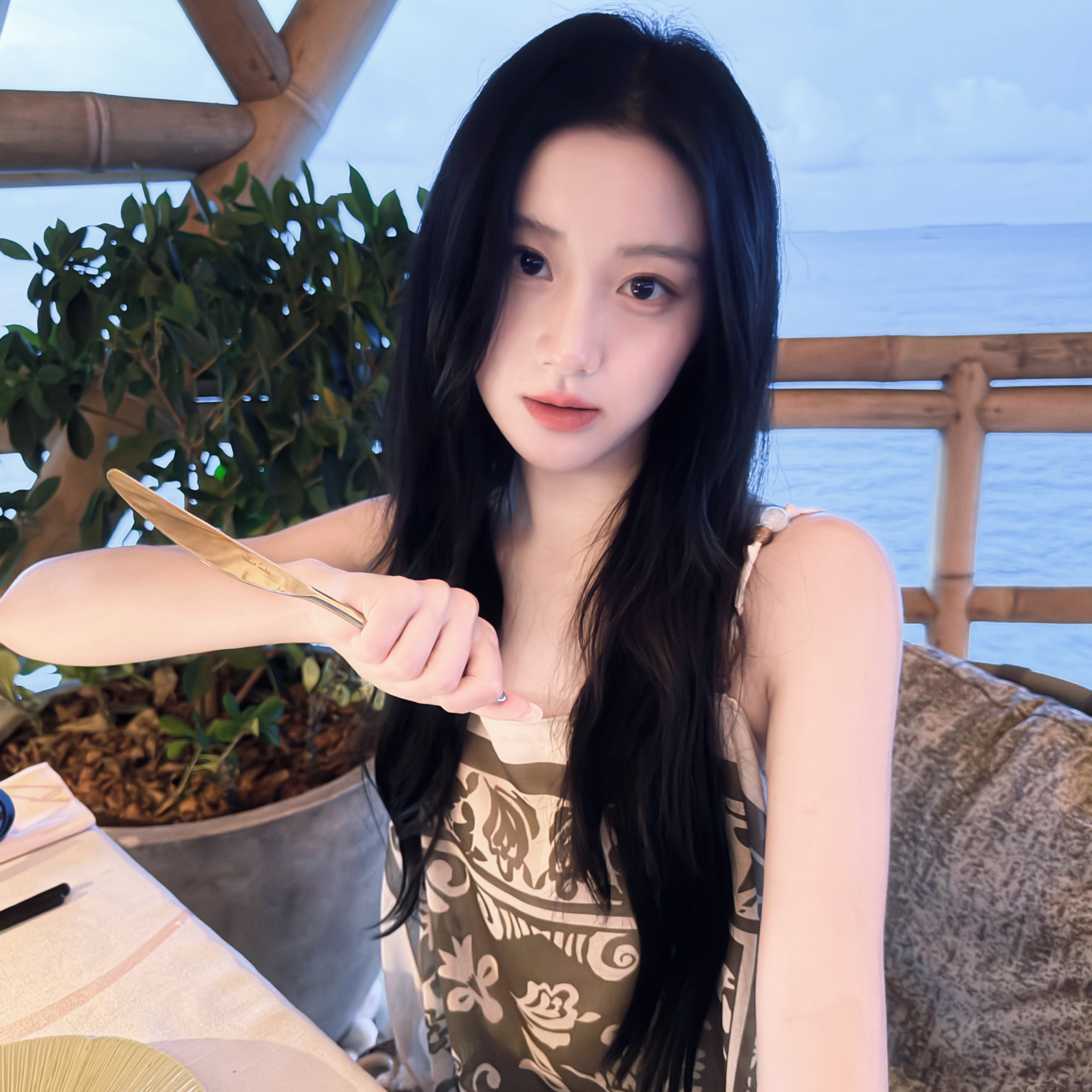 包上恩 🍞包上恩任瑶期 🍞包上恩窈窈有期 当世界凉如荒岛 我们依然会是彼此的