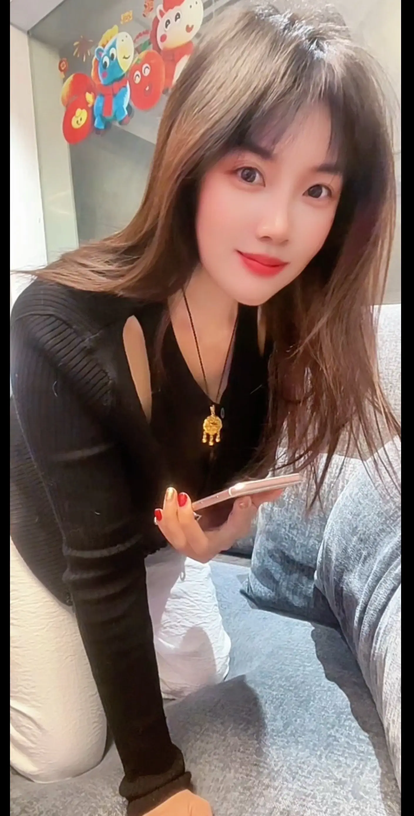 别贪心，我们不可能什么都有。 别灰心，我们不可能什么都没有。 执念是惩...