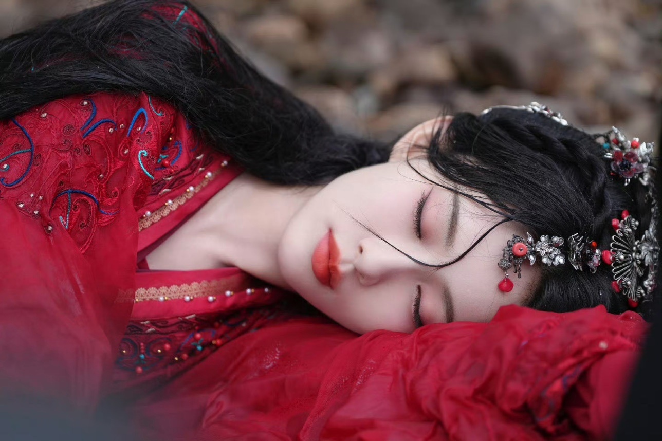娱乐[超话]孟子义百花杀杀青文孟子义杀青文期待孟子义的百花杀 ​​​