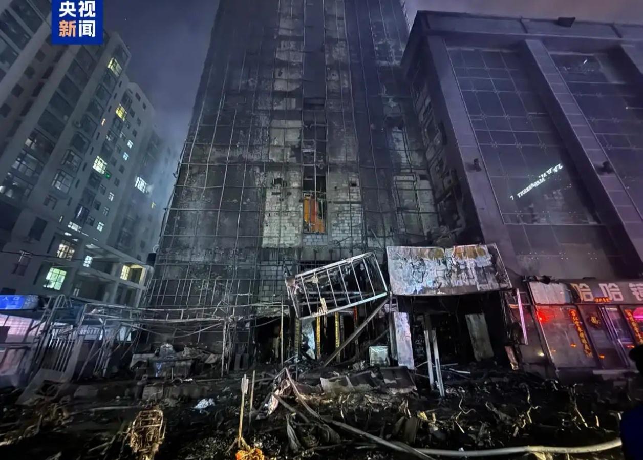 太原亲贤北街突发火灾：1人遇难，7人重伤

今晚（3月28日），山西太原小店区亲