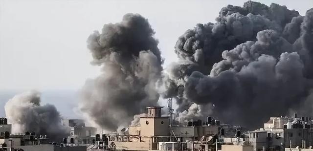 不要小看伊朗，敢于把以色列主要城市炸个稀巴烂，敢于把老美在中东的军事基地炸个遍，