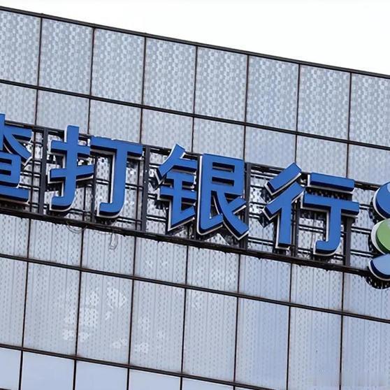 《人民币汇率大逆转在岸离岸齐升，三大指数同步走强》很多人还在拿人民币汇率开玩笑，