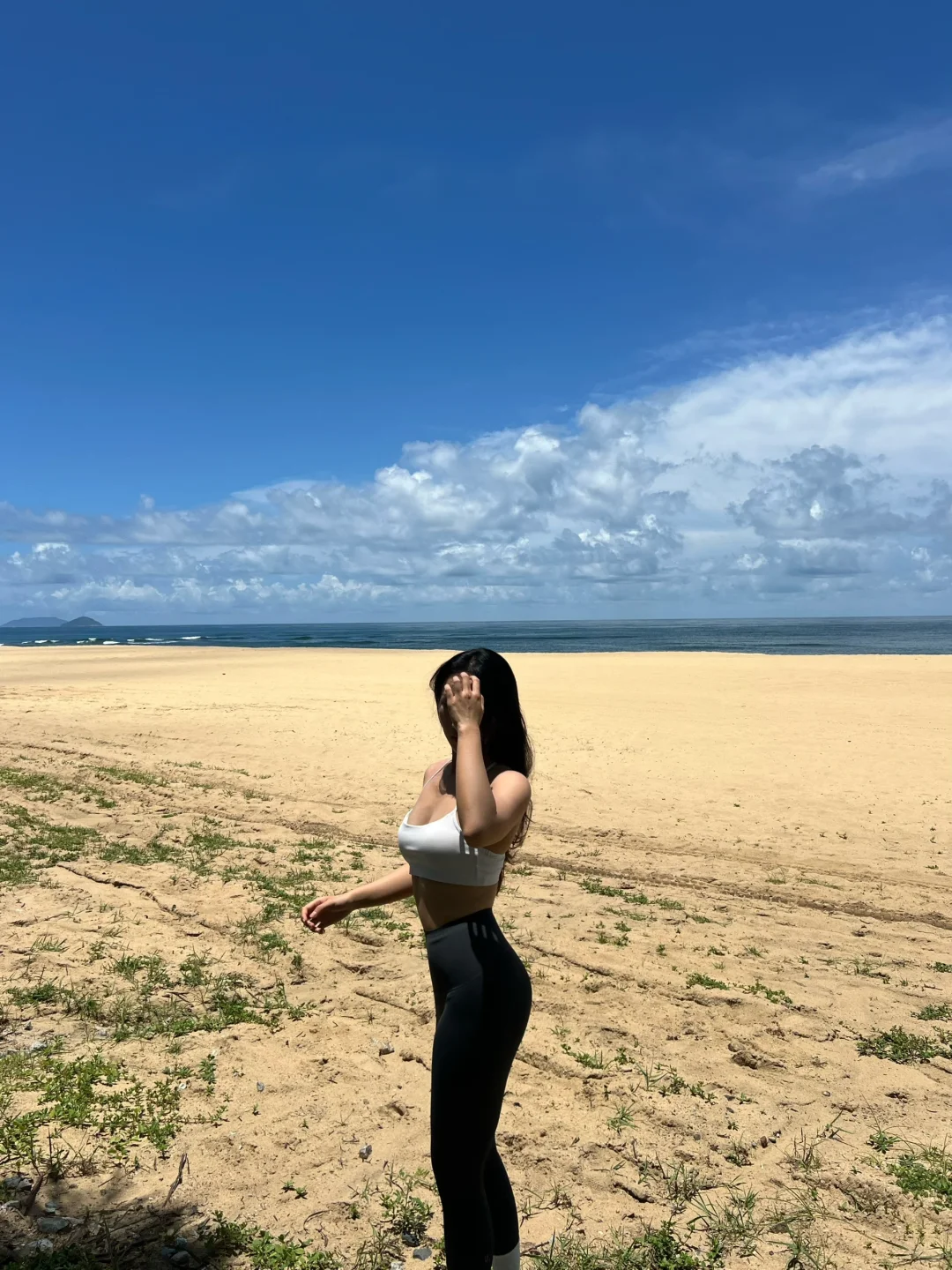 在这条海岸线享受着太阳带来的能量