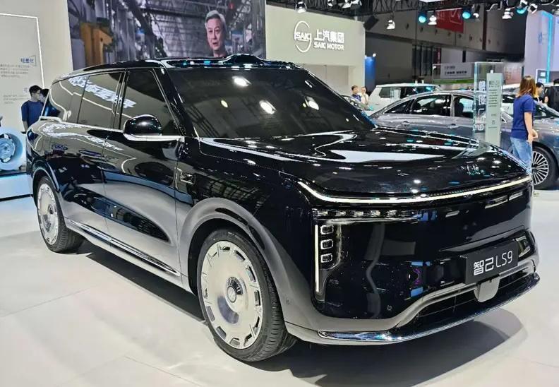 又一个大型SUV，智己LS9预计要在四季度上市，又是大饼轮毂，又是增程动力，又是