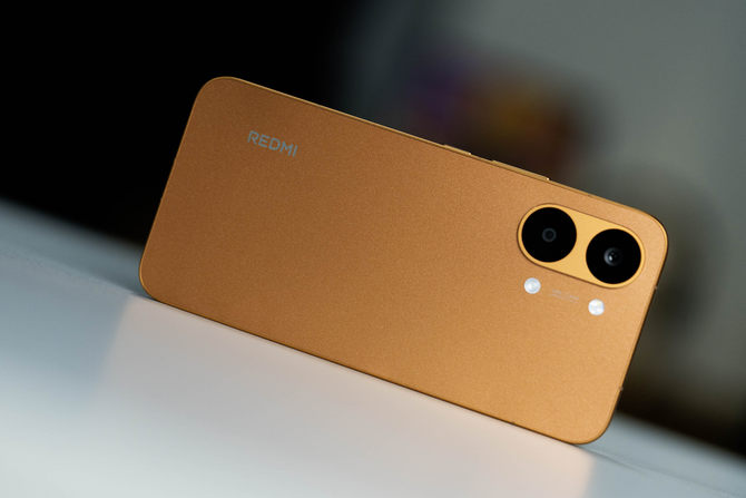 REDMI Turbo 5 Max评测:2.5K价位新王驾到 旗舰级性能大满配