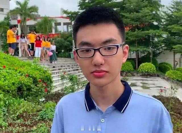 原来学霸眼中的知识点是会动的说来神奇，原来真有人天生自带“知识点动态视力”啊。对