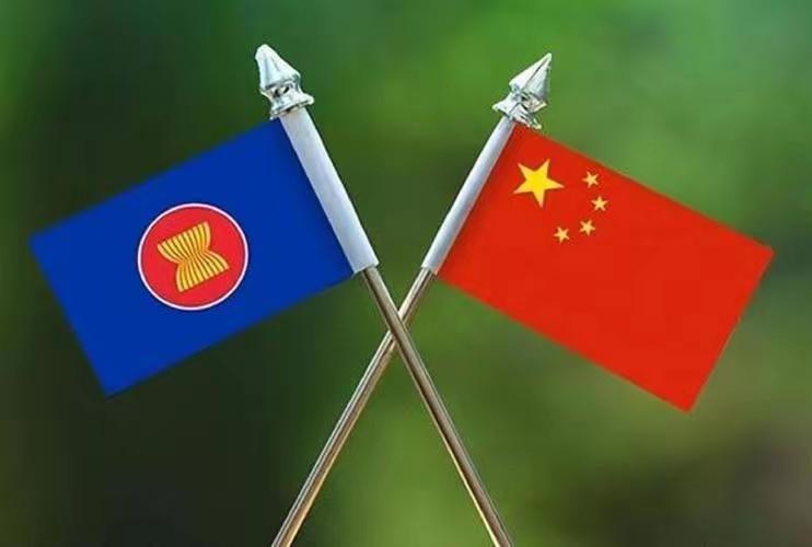 中印尼在数字经济领域合作前景一片光明。两国签署合作协议成立联合实验室，开启数字合