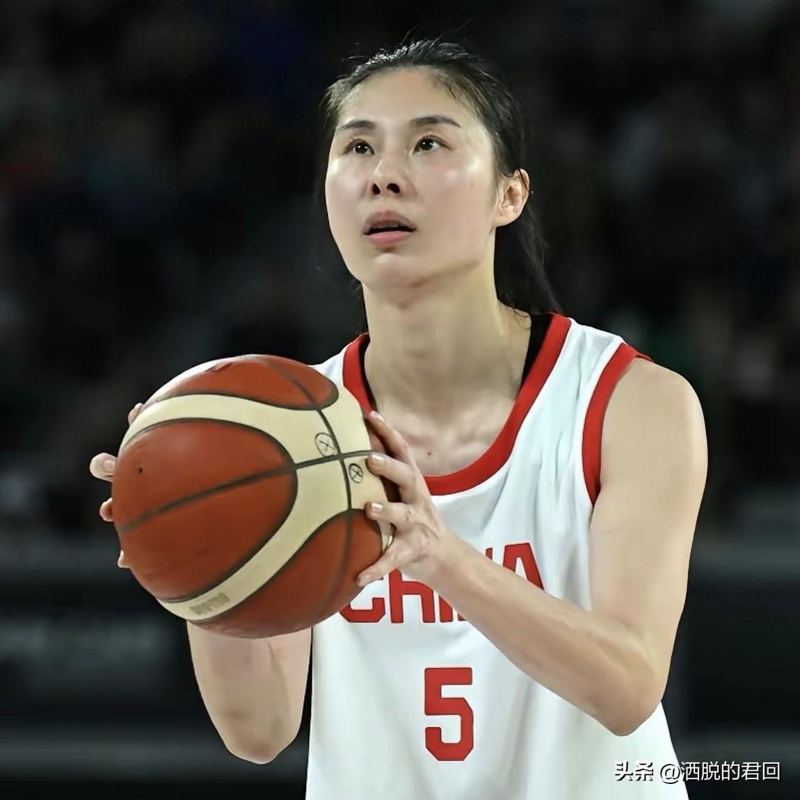 中国女篮有进步！
热身赛再胜尼日利亚女篮。
昨晚的这场比赛央视有直播，
看完比赛