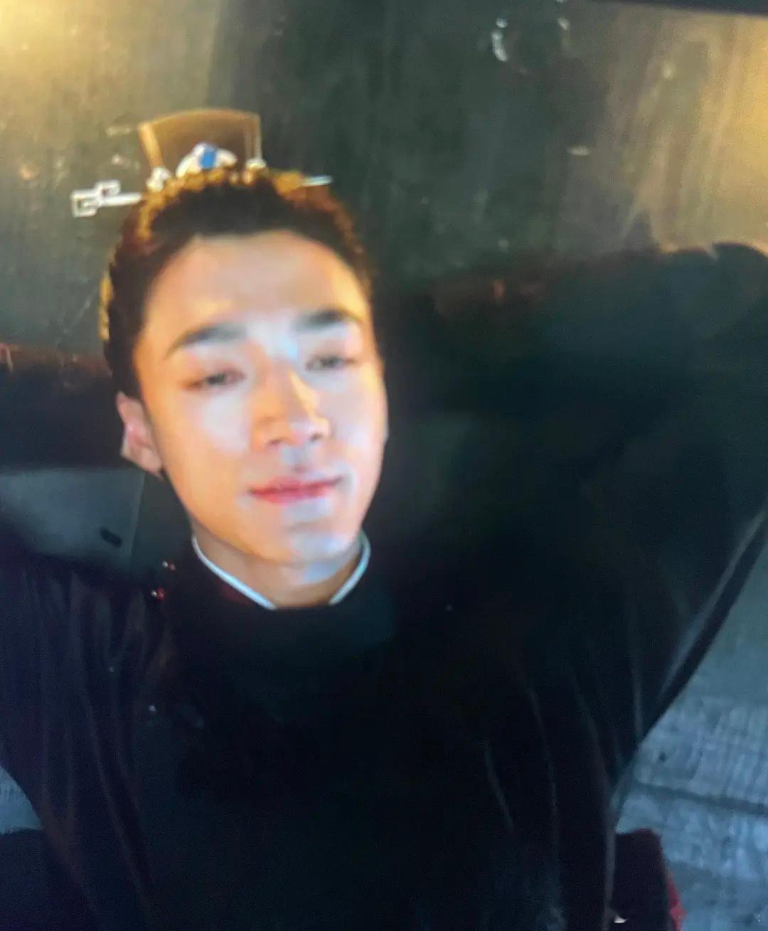 难怪此沙被王弘毅掀桌，稠到连张晚意桌都掀不了，陆嘉学内娱排名前10的男性角色，从