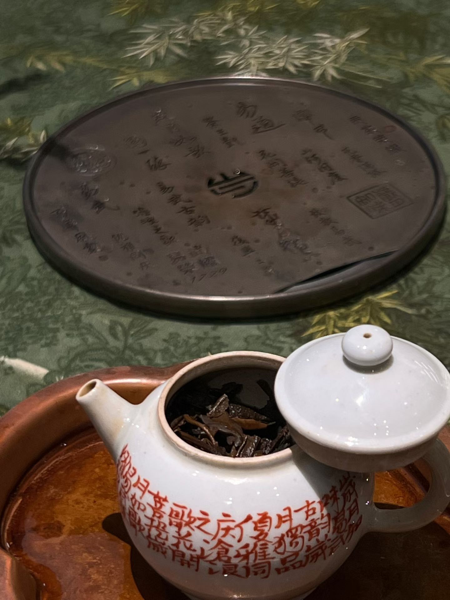 茶道  在快节奏里，停下来，泡一杯茶，把岁月和心绪都打开，訨忧愁在反复冲泡中，变