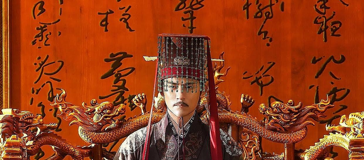 宋太宗晚年，面临接班人问题，就把自己最信任的老臣寇准从青州召回商量，寇准之前做枢