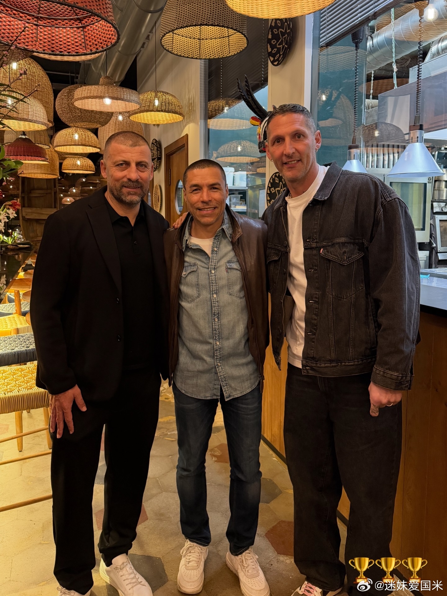 国际米兰三冠王传奇后卫相聚：萨穆埃尔+科尔多巴+马特拉齐！💙🖤国际米兰意甲国