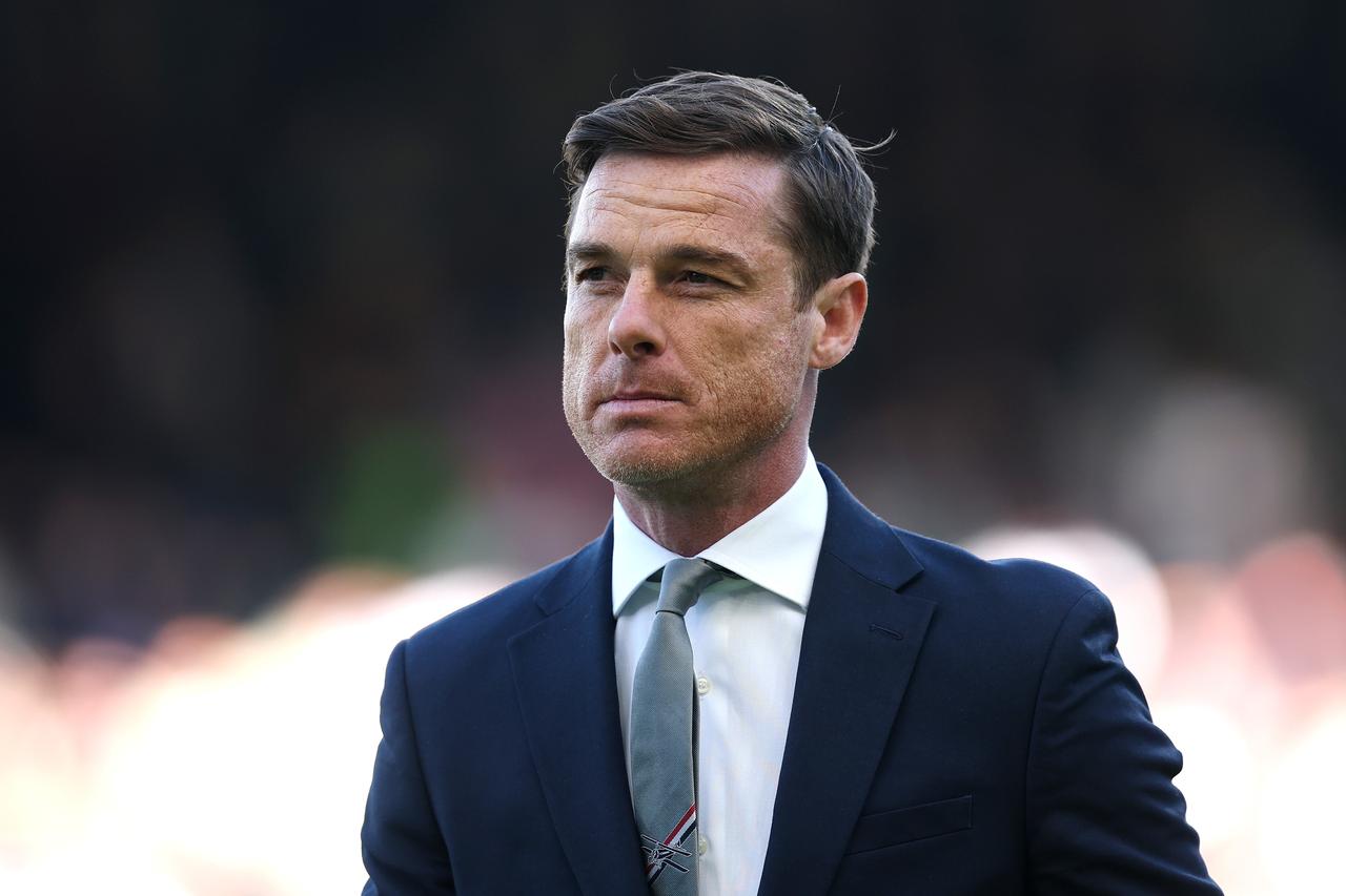 官方：伯恩利主帅帕克离任

伯恩利官方宣布，斯科特·帕克不再担任主教练一职。迈克