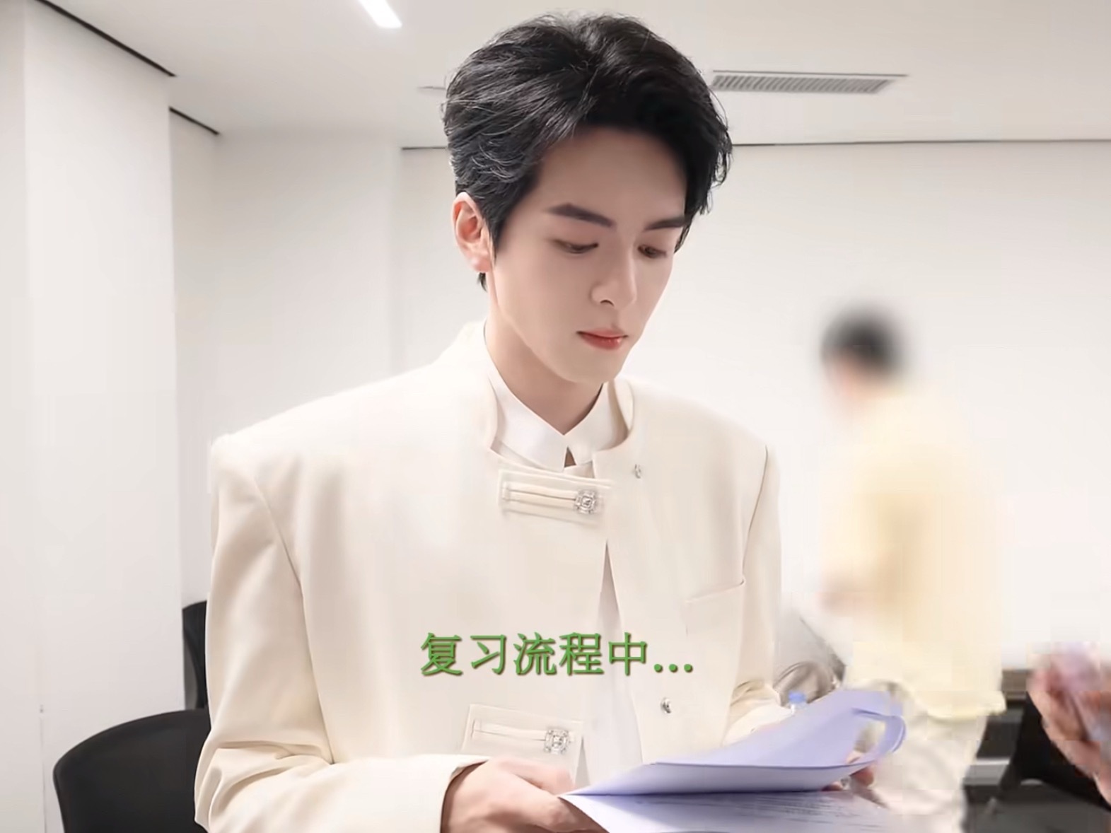 怎么能精致漂亮成这样曾舜晞吴老狗