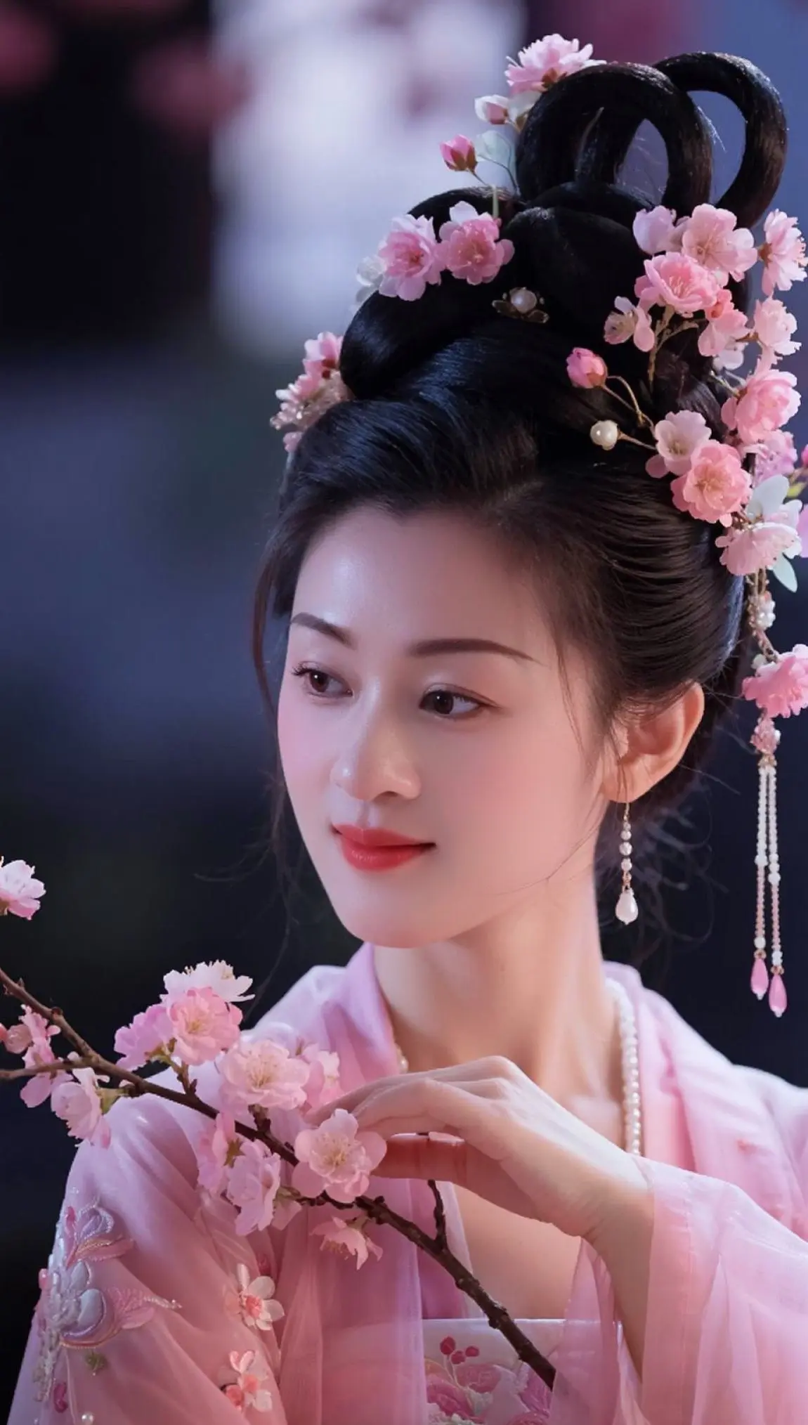 这天下英雄如过江之鲫，人中龙凤尚且举步维艰，连项羽都有过不了的江东，我...