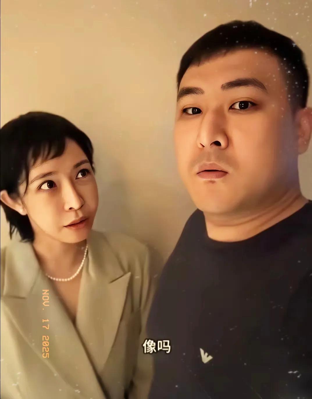 图片中这哥们睡不着了
自称老婆长得太像高市早苗了
他很严肃的对老婆讲，以后不许剪