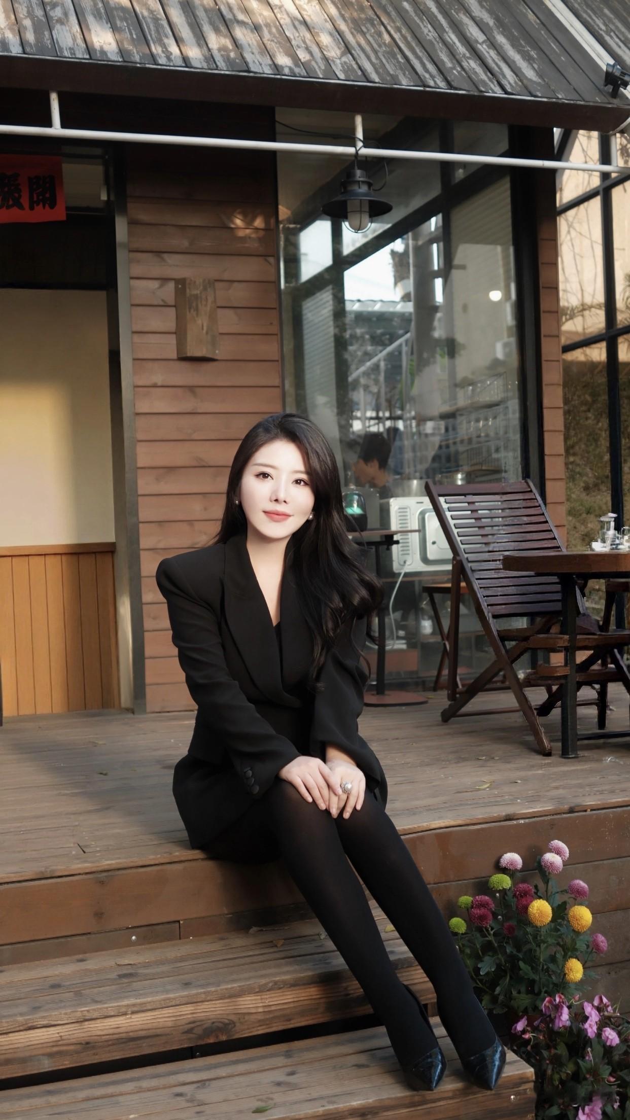 什么样的女人最有吸引力自信的女人有吸引力，她们相信自己的能力。