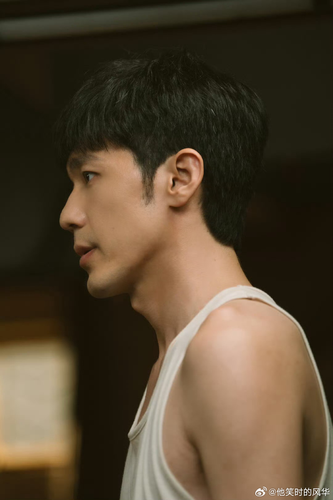 出远门最怕父母送别的眼神 最怕他们笑着挥手，转身却红了眼眶。《冬去春来》的送别戏