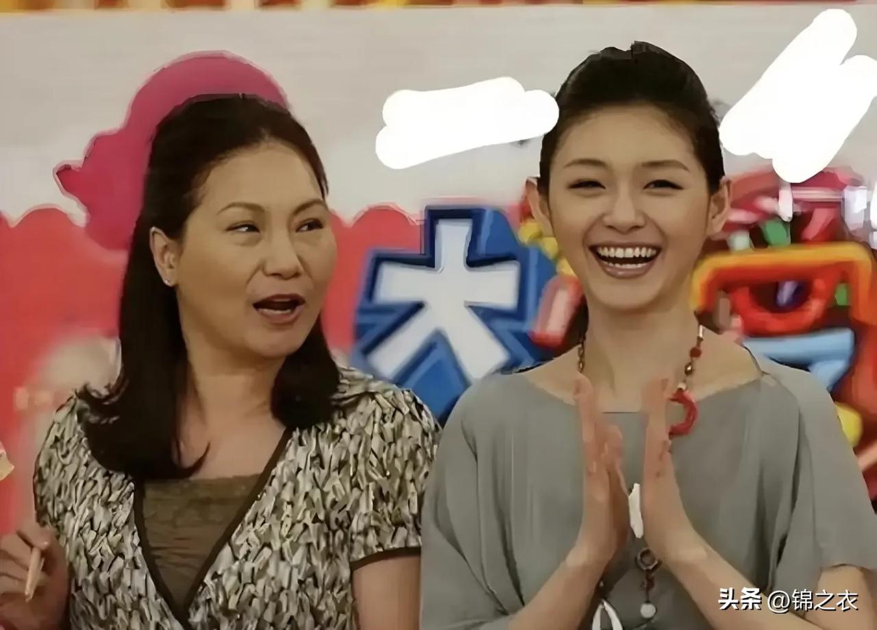 黄春梅近日发文说，马筱梅不让她见大s的两个小孩，有网友说，黄春梅拿外孙外孙女做文