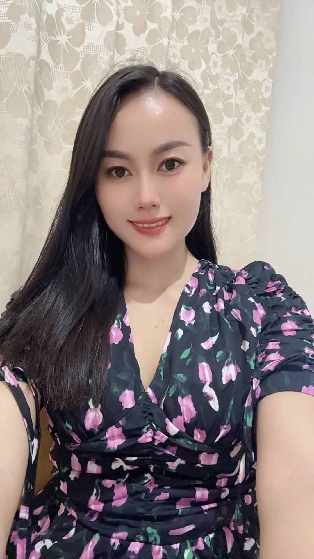 在坚强的女人也会有脆弱的几天，不想多讲话，只想静静待着。