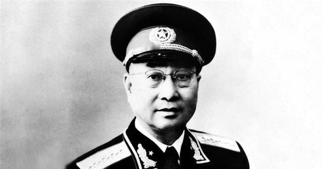 陈赓被宋庆龄亲自救出后，感动之下当面许诺，日后必定带领二十万大军前来拜见师母！