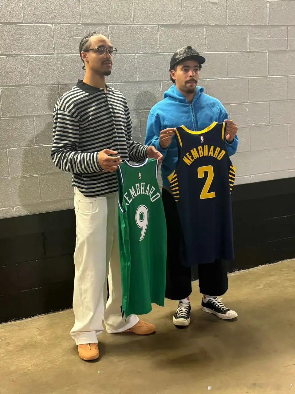 今日独行侠客场以131-121战胜掘金。瑞安-内姆布哈德发挥出色，拿到28分3篮