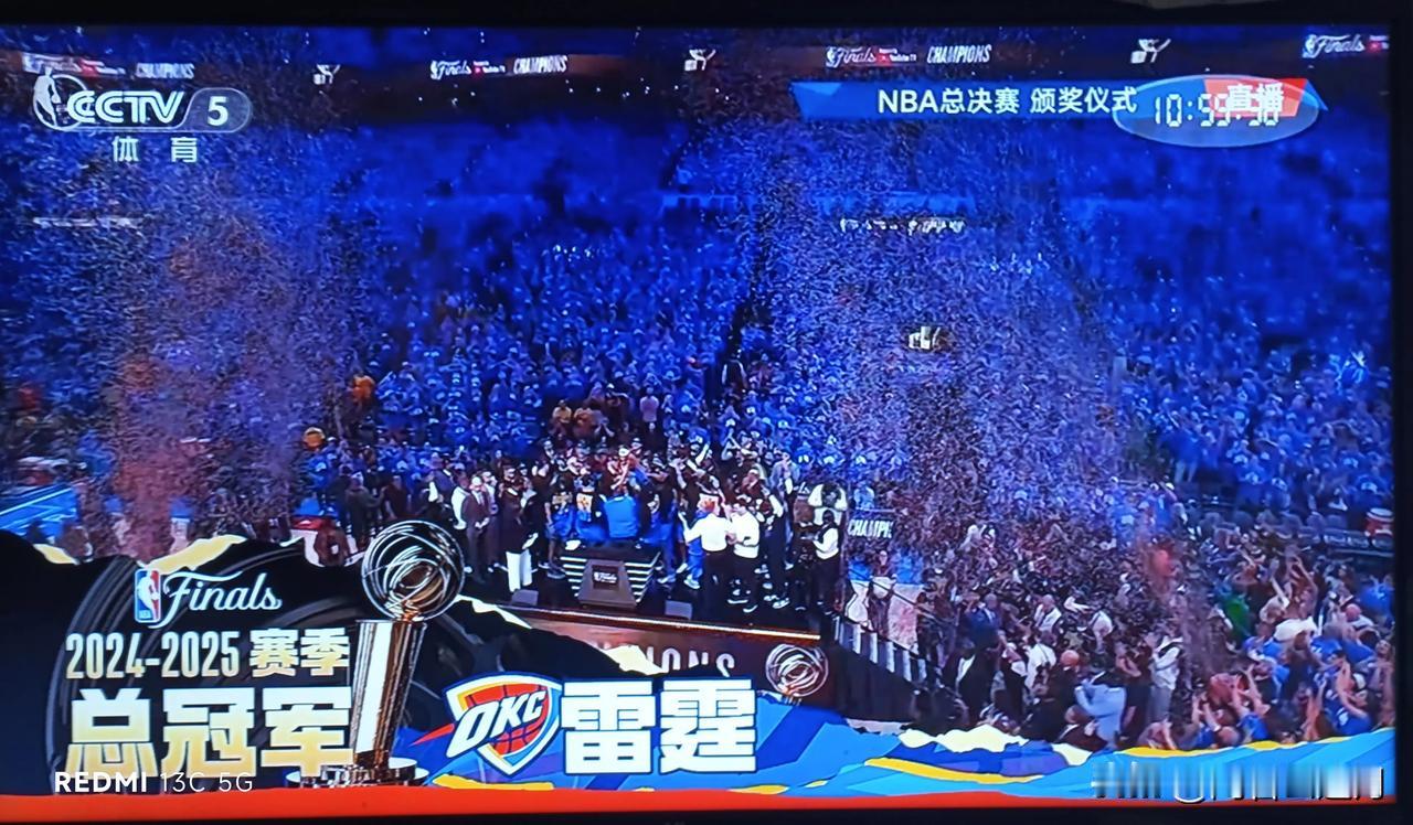雷霆夺得总冠军！亚历山大豪取单赛季“大满贯”，成为联盟“新招牌”！[玫瑰]