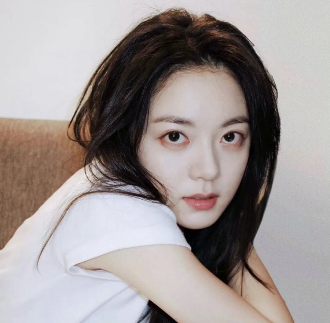 内娱女明星头像 | 溢出屏幕的生命力 | 赵今麦 