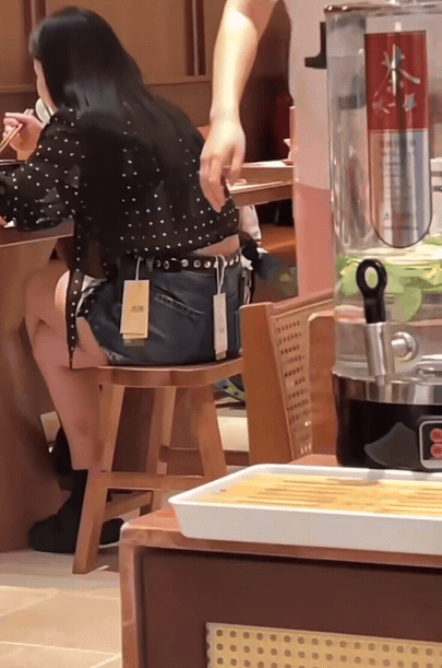 为什么有很多人不喜欢撕衣服、裤子上的商标？