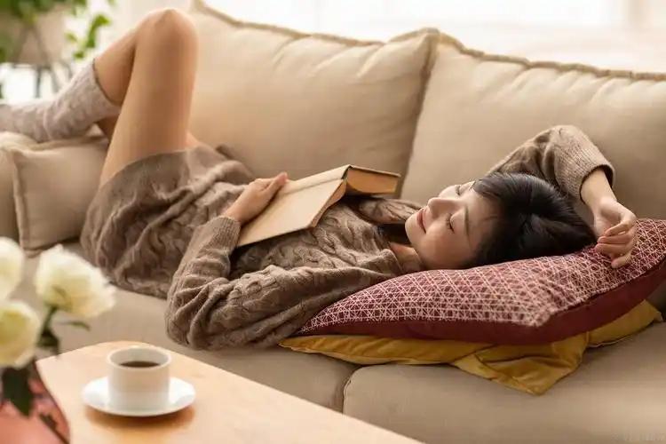 半小时午睡被推翻?医生告诫:过了70岁，午睡要尽量做到5点，否则可能伤身又伤神