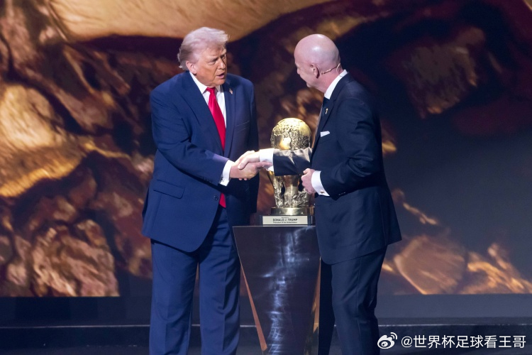 特朗普：我致电因凡蒂诺要求复核 禁赛不公裁判可疑 若梅罗染红呢特朗普在今日接受记