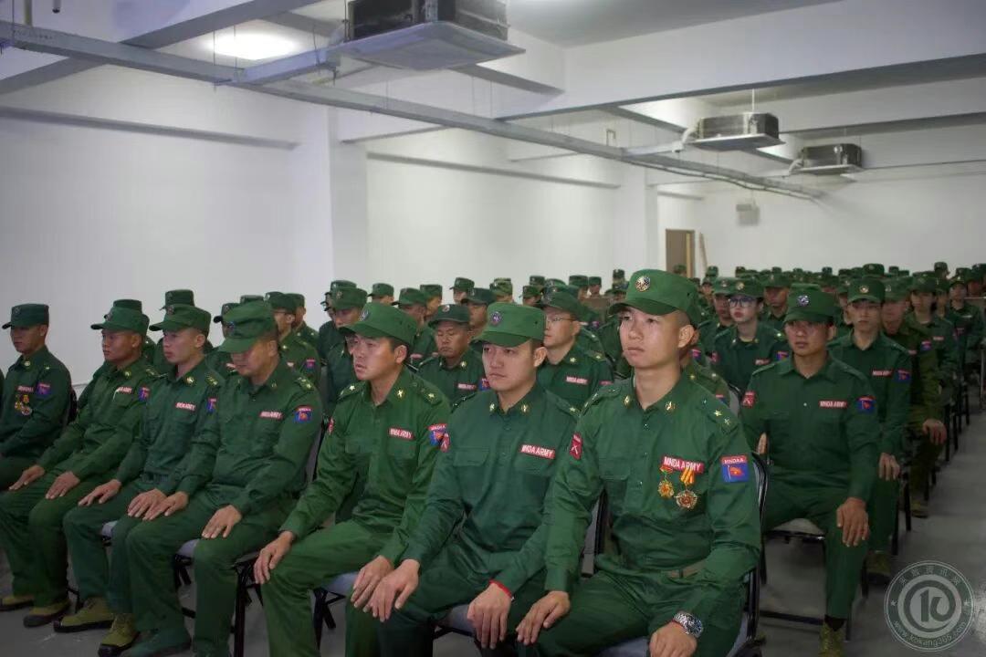 果敢同盟军财政部都是彭家人！

果敢同盟军财政部副部长彭建安、副部长彭德铭、财务