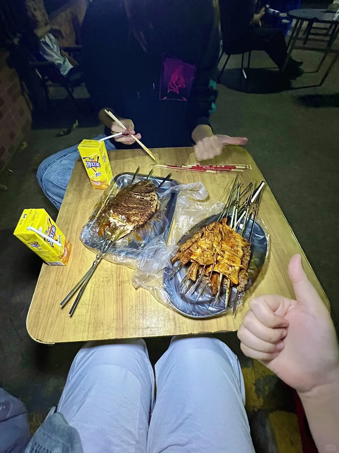 肇庆的路边新疆烧烤真的好香！！！