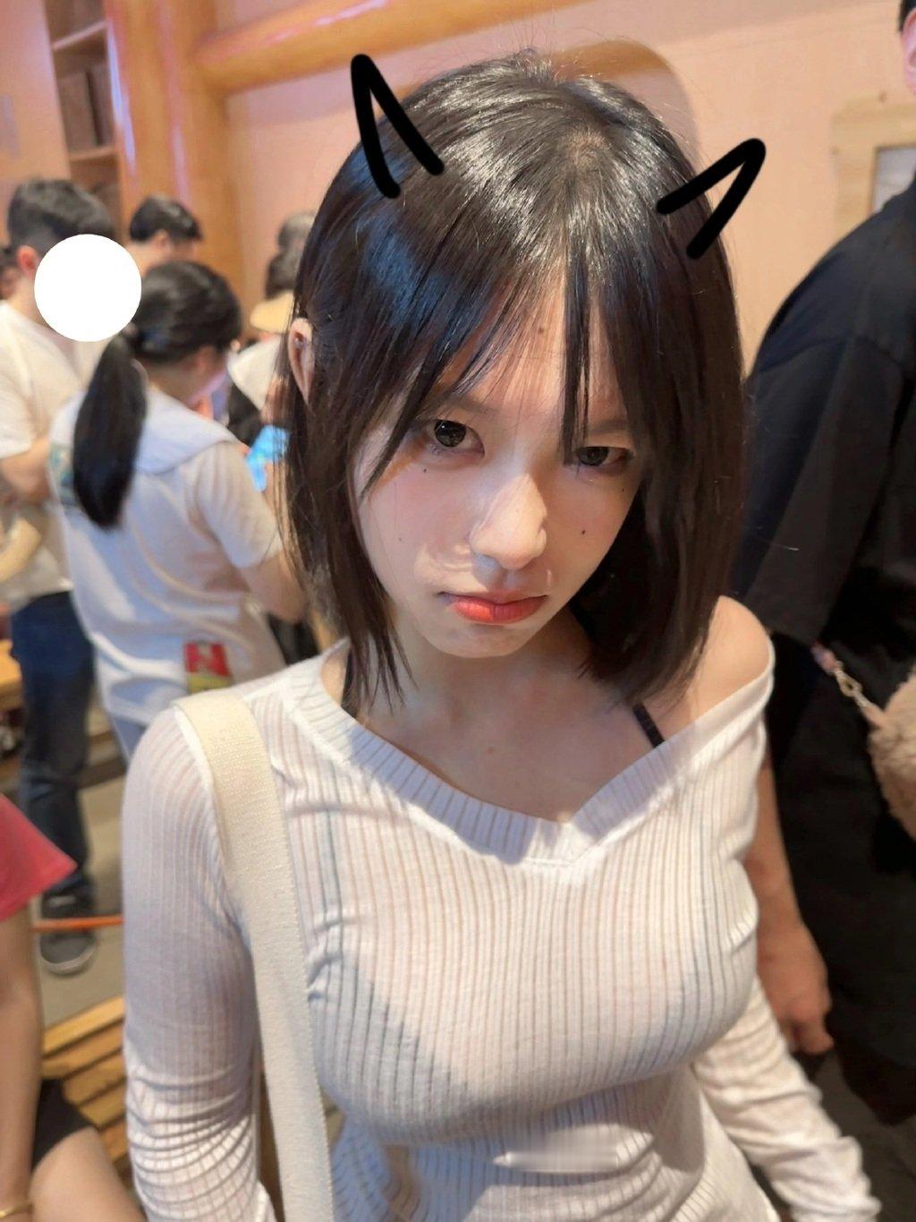 今天在游乐场回头率可真高 ​​​