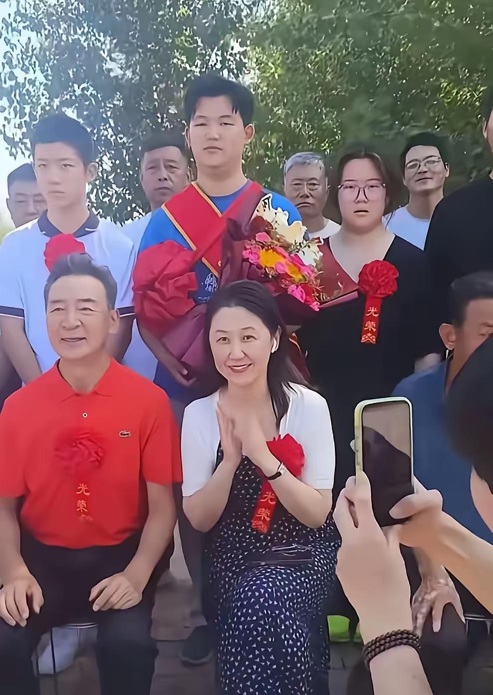 ​寇振海儿子考上的英国帝国理工学院，这所英国大学又引起大家的讨论。

它是英国G