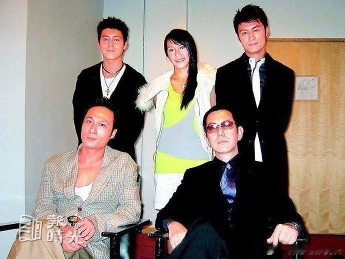 2003年，陈冠希、傅嘉莉、余文乐、吴镇宇、黄秋生出席《无间道2》发布会。 ​傅