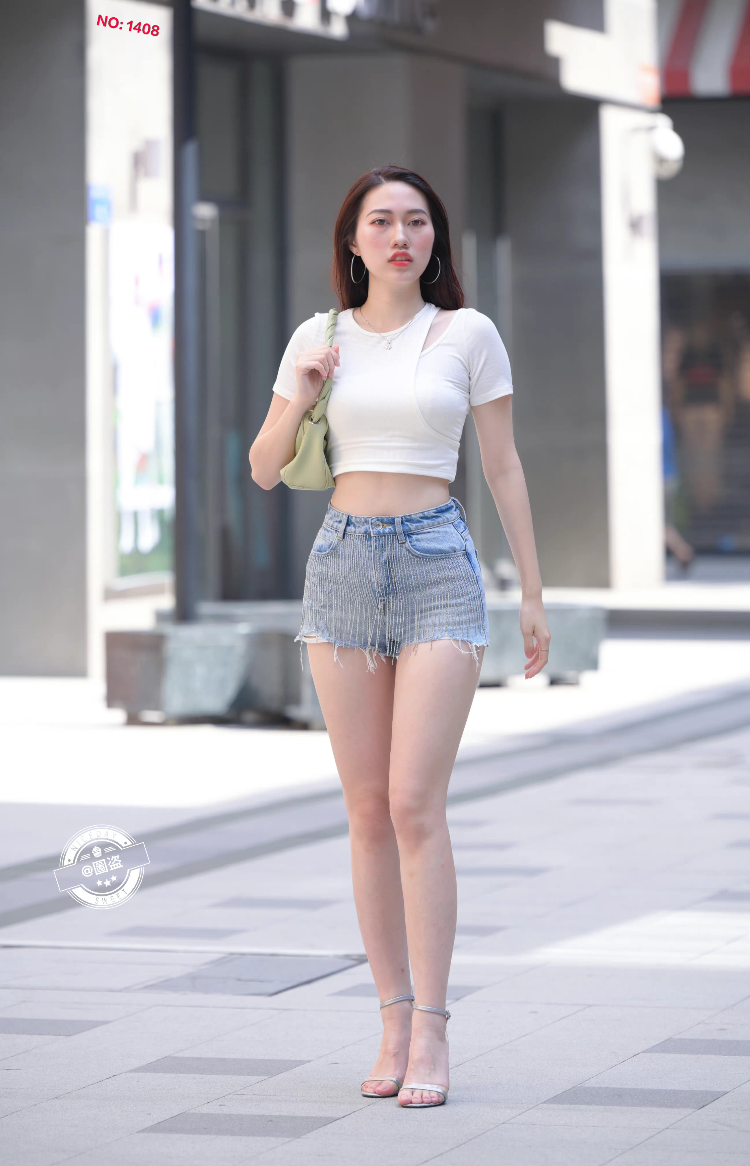 爱笑的妹纸最好看   !![吃瓜][吃瓜] ​​​