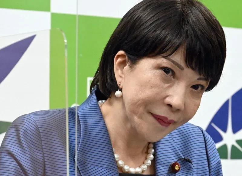 日本万万没想到，高市的 “愚蠢” 居然帮中国解决了两大问题！第一个，帮我们全中国