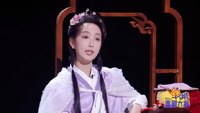宝子们，快来看单排喜剧大赛！我刚刷到时，差点笑岔气。选手们仿佛与“不开心”有仇，