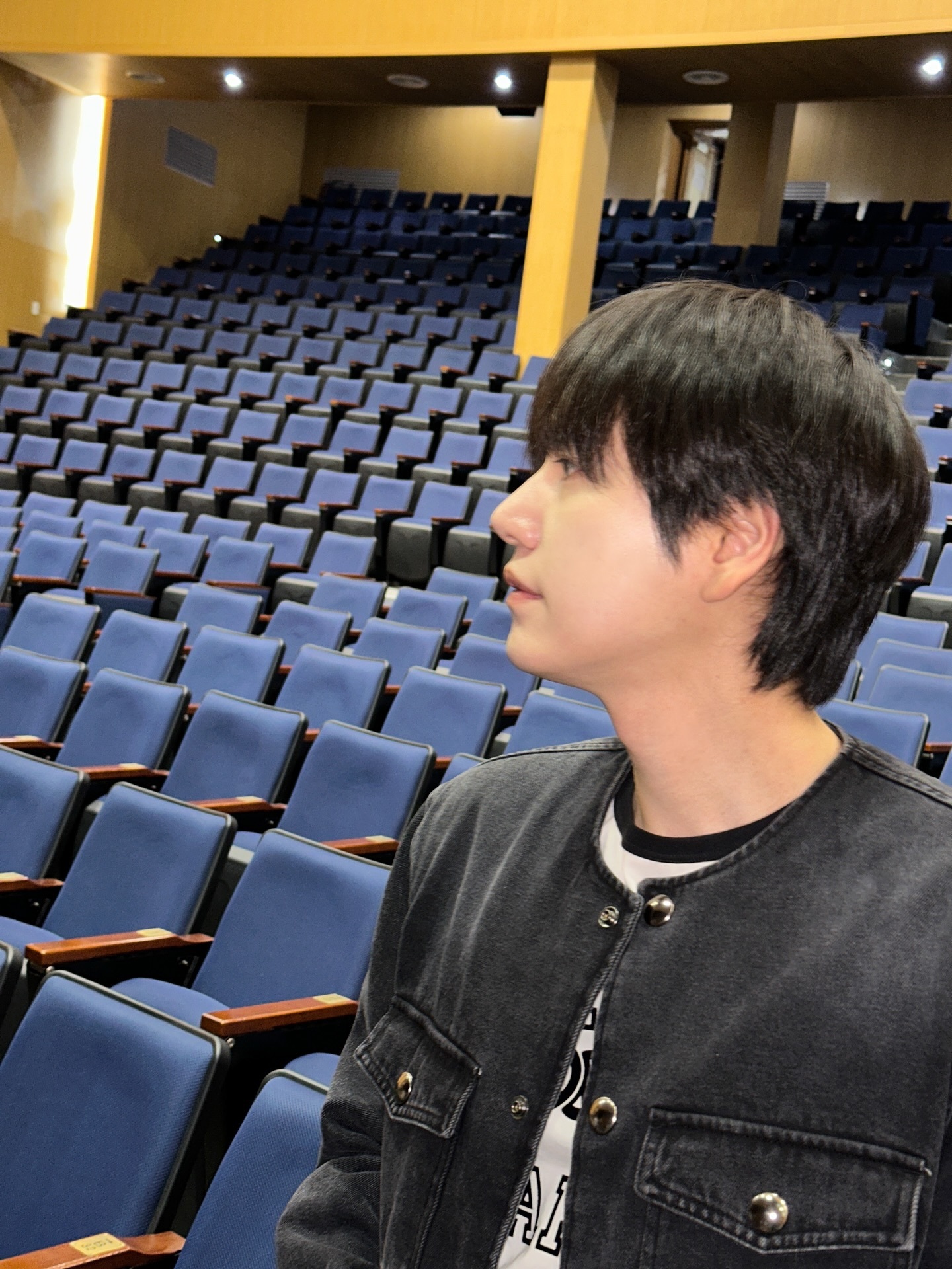 “CB百蓝_。251118 kyuhyun_official更新 相关：初雪, 