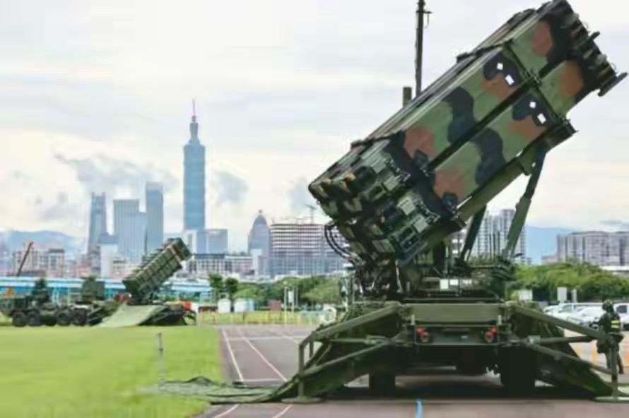 看来这次美军确实在中东投入了不少海外军事力量，伊朗的弹道导弹反击也确实给美军造成